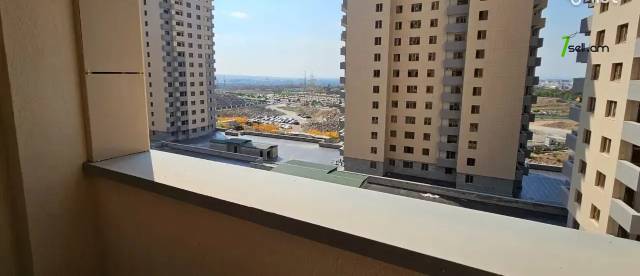 3 սենյականոց բնակարան նորակառույց շենքում Մոնթե Մելքոնյան փողոցում, 101 ք.մ., 5/16 հարկ