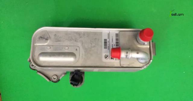 BMW F20, F30 յուղի ռաձիատօռ, ռաձիատոռ տեպլոաբմանիկ