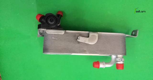 BMW F20, F30 յուղի ռաձիատօռ, ռաձիատոռ տեպլոաբմանիկ