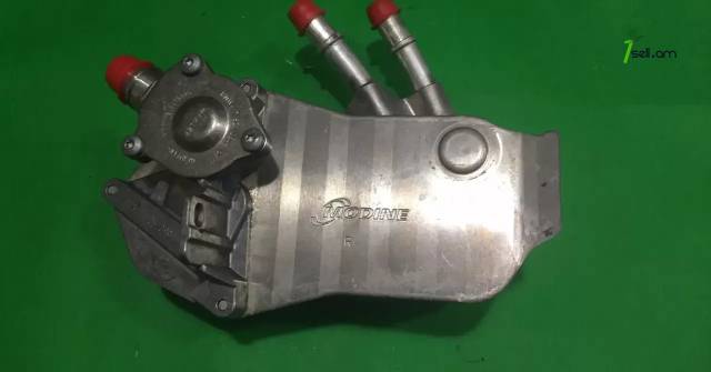 BMW E90 2007-2016 կառոպկի յուղի ռաձիատօռ, ռաձիատոռ տեպլոաբմանիկ