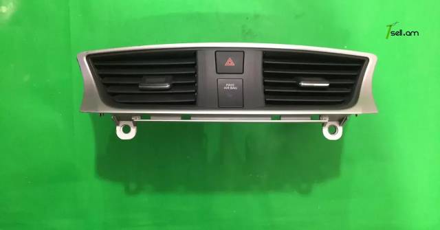 Nissan Sentra 2013-2018 փեջի ռեշոտկա