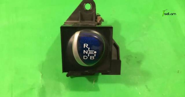 Prius 10-15 կուիս, սկոռուստ