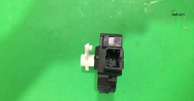 Mercedes փեջի զասլոնկի մատոռ