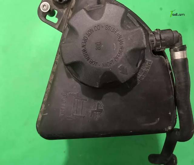 BMW F10, F01, F02, ռաշիրիտելնի բաչոկ