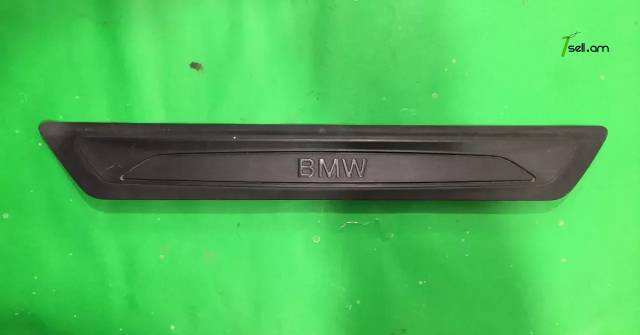 BMW F30, F31 պադնոշկի պադմոշկի նակլադկա