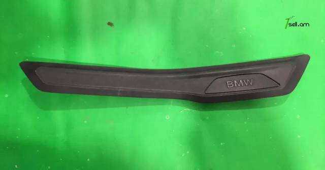 BMW F30, F31 պադնոշկի պադմոշկի նակլադկա