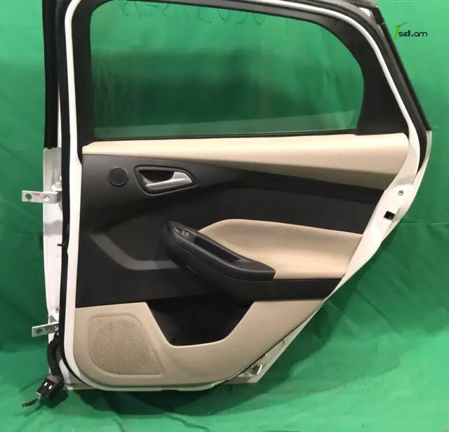 Ford Focus 2013-2018 հետեվի աջ դուռ