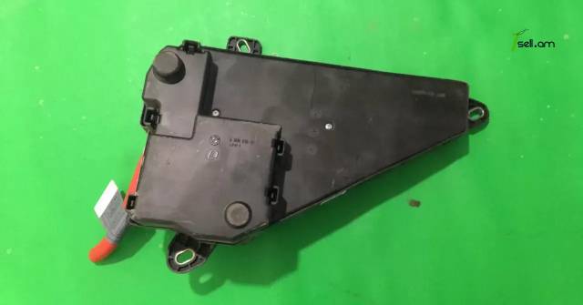 BMW E60, E61, E63, ապահովիչների տուփ բլոկ