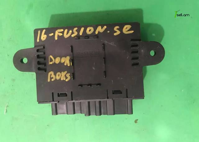 Fusion SE 2013-2017 դեմի դռան կառավարման բլոկ