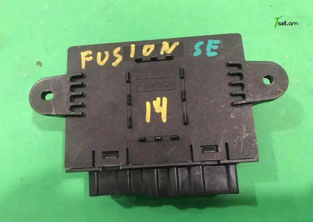 Fusion SE 2013-2017 դեմի դռան կառավարման բլոկ