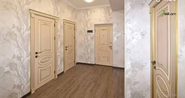 3 սենյականոց բնակարան նորակառույց շենքում Գարեգին Հովսեփյանի փողոցում, 86 ք.մ., 2 սանհանգույց
