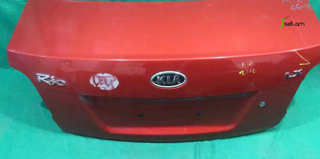 Kia Rio 2006-2011 բագաժնիկ