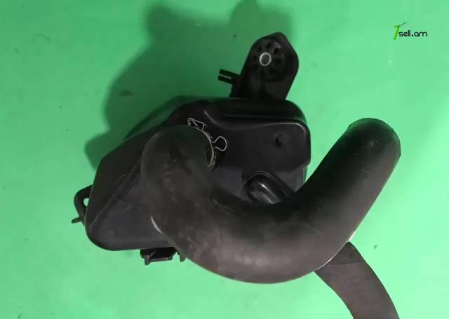 BMW F10, հիդռոուսիլիտելի կալոնկի յուղի բաչոկ