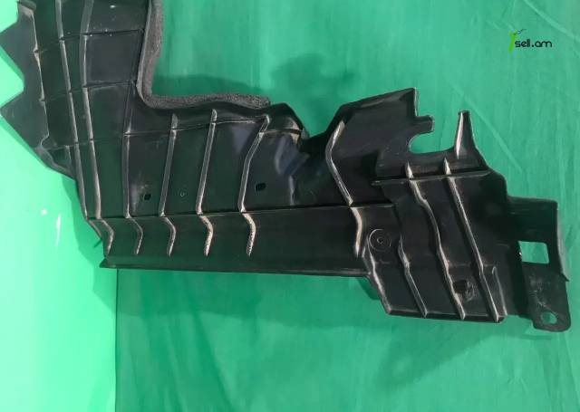 Altima 2016-2019, ռադիատորի կողային դեֆլեկտոր