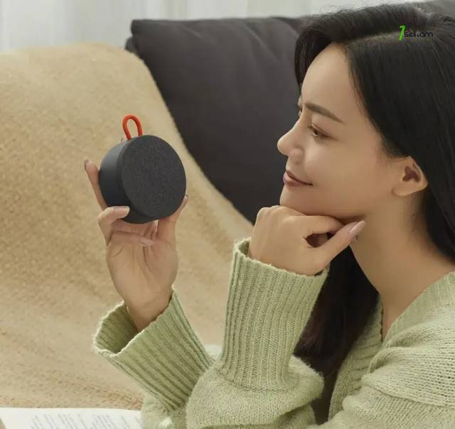 Колонка XIAOMI Mi Portable Bluetooth Speaker xmyx04wm * SMARTBOX *