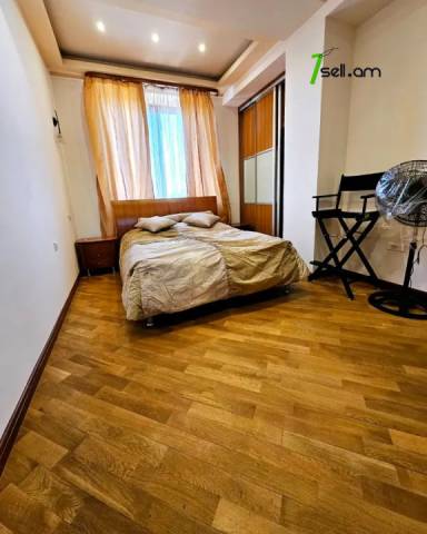 4 սենյականոց բնակարան նորակառույց շենքում Սարմենի փողոցում, 150 ք.մ., 2 սանհանգույց