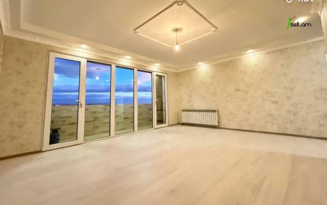 3 սենյականոց բնակարան Զաքարիա Քանաքեռցու փողոցում, 73 քմ, մի քանի պատշգամբ