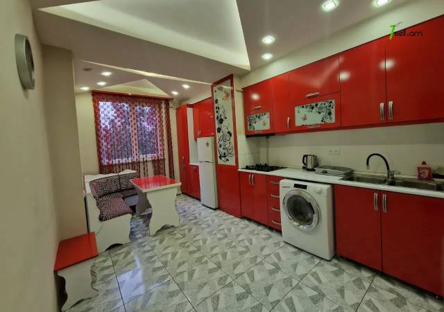 3 սենյականոց բնակարան Եզնիկ Կողբացու փողոցում, 90 ք.մ., բարձր առաստաղներ, 6/11 հարկ