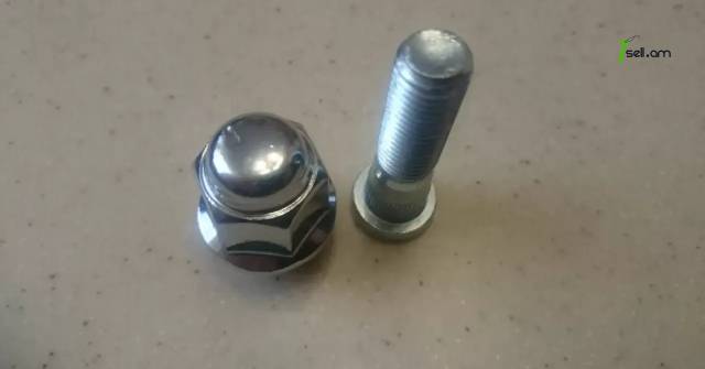 Honda CRV Ցապկի Բոլտ