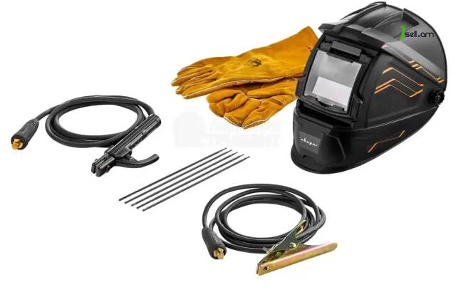Resanta անմիջապես ներմուծողից Сварог ARC 200 REAL SMART Z28303 Black маска + краги
