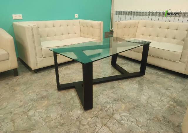 Լոֆթ ոճի ապակե սեղան