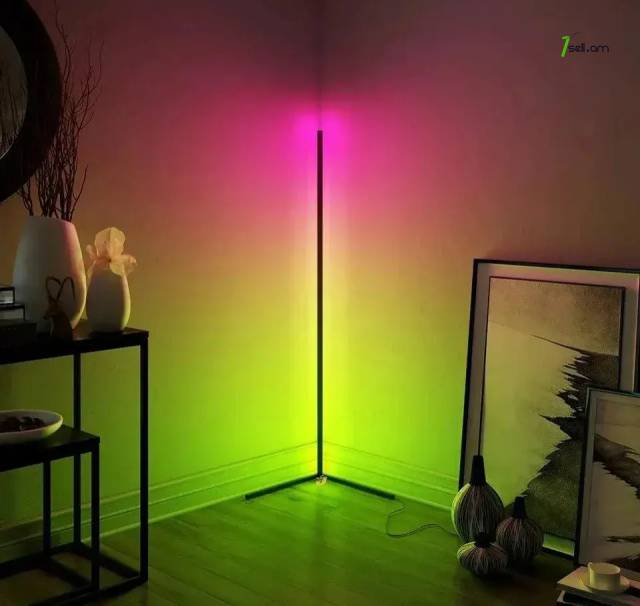 Угловой напольный RGB LED лампа с пультом, с регулируемой яркостью, 130см