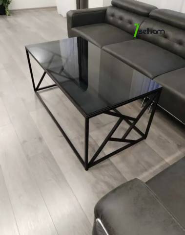 Լոֆթ ոճի սուրճի սեղան երկաթի և ապակու համադրությամբ