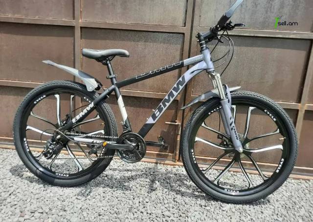 Հեծանիվ հեծանիվներ