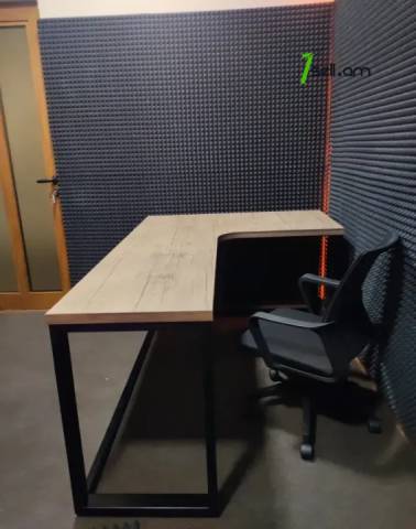 Լոֆթ ոճի անկյունային գրասենյակային սեղան