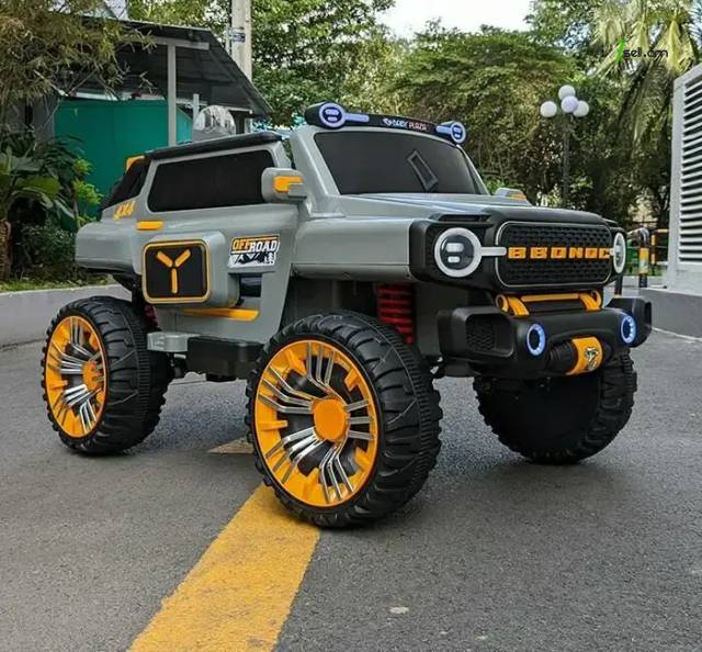 MQ-150 տեսակի մանկական մեքենա մոխրագույն