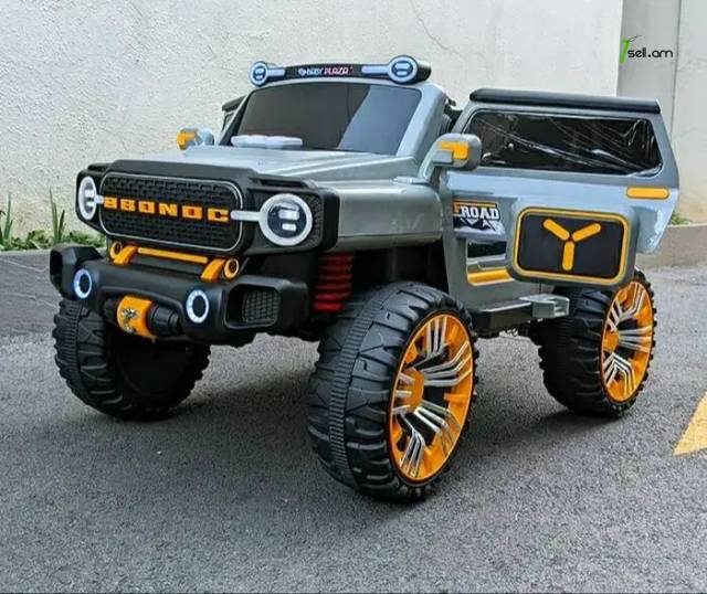 MQ-150 տեսակի մանկական մեքենա մոխրագույն