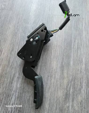 A228 КАМАЗ педаль газа, Կամազի արգելակ, գազի պեդալ, Kamaz euro պեդալ