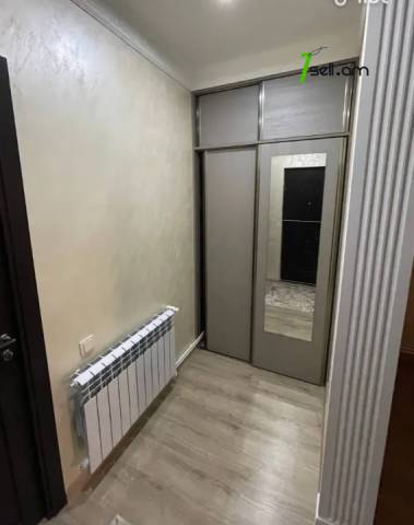 3 սենյականոց բնակարան Բաշինջաղյան փողոցում, 90 ք.մ., 3/5 հարկ, եվրովերանորոգված, քարե շենք