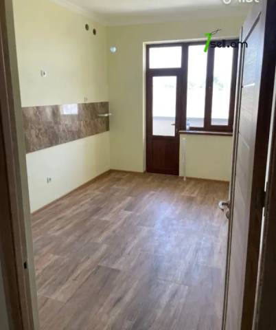 3 սենյականոց բնակարան նորակառույց շենքում Մոնթե Մելքոնյան փողոցում, 103 ք.մ., 2 սանհանգույց