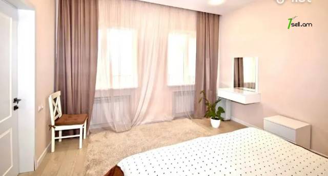 Երկու հարկանի տուն, Davit-Bek St Նոր Նորքում, 410 քմ, 2 սանհանգույց, դիզայներական ոճով վերանորոգված