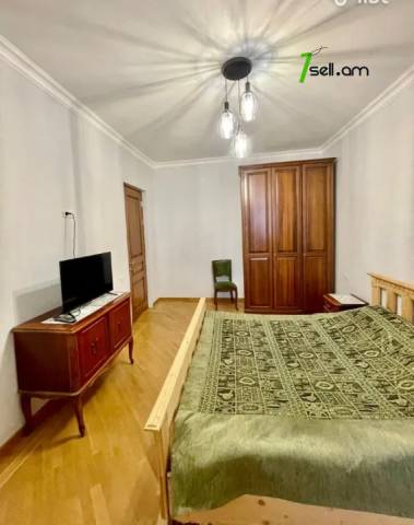 2 սենյականոց բնակարան Բաղրամյան պողոտայում, 60 ք.մ., նախավերջին հարկ, բարձր առաստաղներ