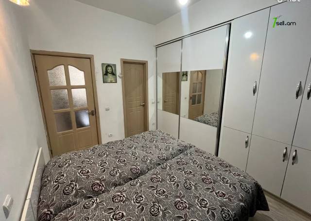 2 սենյականոց բնակարան նորակառույց շենքում Ալեքսեյ Հեքիմյանի փողոցում, 50 քմ, 1/5 հարկ, 2 սանհանգույց