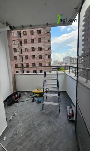 3 սենյականոց բնակարան նորակառույց շենքում Նիկողայոս Ադոնցի փողոցում, 96 քմ, 5/14 հարկ