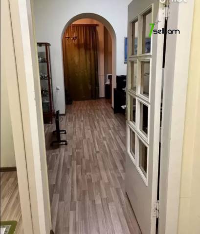 3 սենյականոց բնակարան Արաբկիրում, 86 ք.մ., բարձր առաստաղներ, 1/5 հարկ, կոսմետիկ վերանորոգում