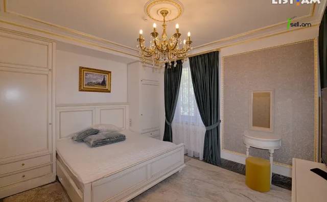 Երեք հարկանի քարե տուն Բաբայան փողոցում Արաբկիրում, 820 ք.մ., 3+ սանհանգույց, կապիտալ վերանորոգված