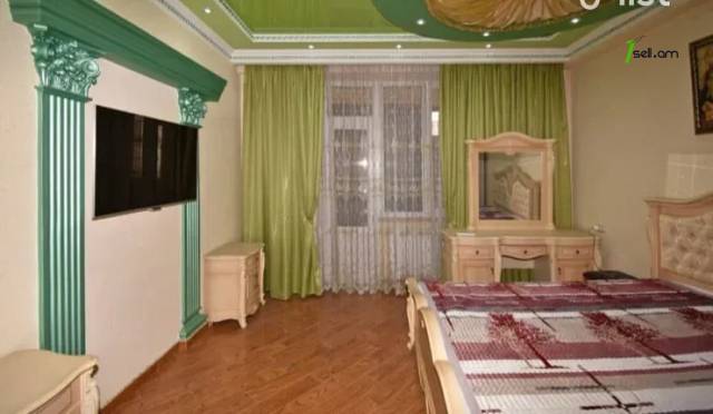 3 սենյականոց բնակարան նորակառույց շենքում Վիկտոր Համբարձումյան փողոցում, 120 ք.մ., 2 սանհանգույց