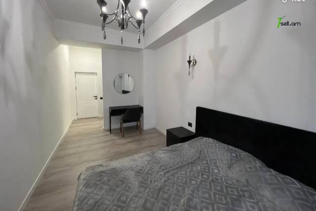 2 սենյականոց բնակարան նորակառույց շենքում Արամ Խաչատրյան փողոցում, 74 ք.մ., 3/16 հարկ