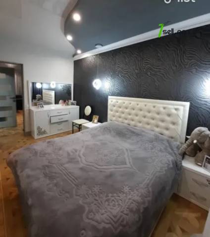 3 սենյականոց բնակարան Զորավար Անդրանիկի փողոցում, 67 ք.մ., նախավերջին հարկ