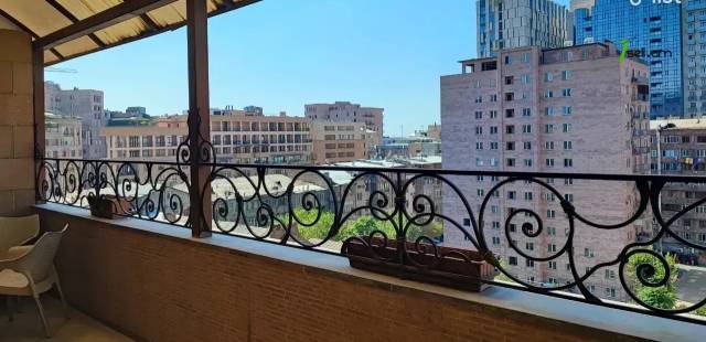 4 սենյականոց բնակարան նորակառույց շենքում Հյուսիսային պողոտայում, 160 քմ, նախավերջին հարկ