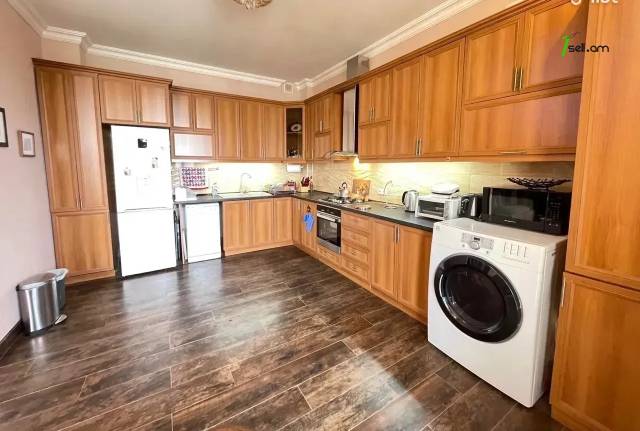 4 սենյականոց բնակարան նորակառույց շենքում Անտառային փողոցում, 125 ք.մ., 2 սանհանգույց