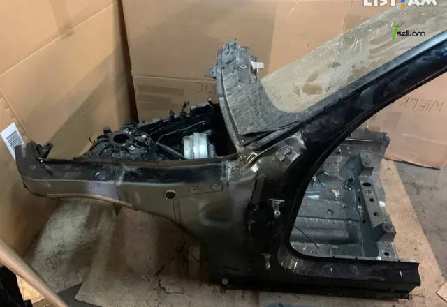 BMW X3 G01 դիմացի ձախ լանջերոն