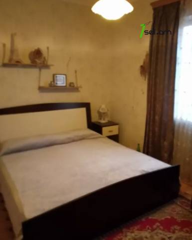 Երկու հարկանի քարե տուն Նոր Արեշի 35րդ փողոցում Էրեբունիում, 450 ք.մ., 3+ սանհանգույց