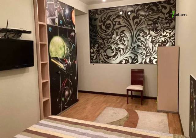 3 սենյականոց բնակարան նորակառույց շենքում Քեռու փողոցում, 118 ք.մ., 2 սանհանգույց, բարձր առաստաղներ