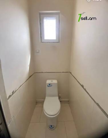 Երկու հարկանի քարե տուն 5-րդ փողոցում Ղազարավանում, 131 քմ, 2 սանհանգույց, մեծ հողամաս