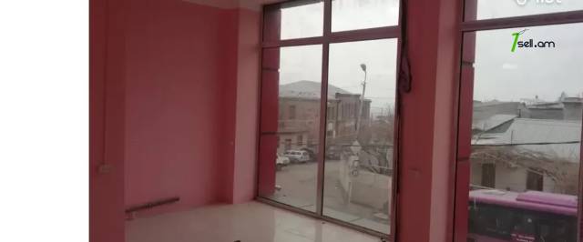 Բազմաֆունկցիոնալ գույք Էրեբունիում, 360 ք.մ.